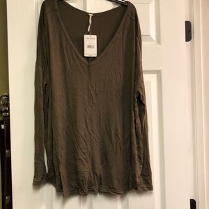 ✨💚NWT green free people long sleeve tunic